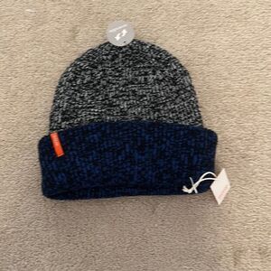 NWT Verloop Knit hat OS